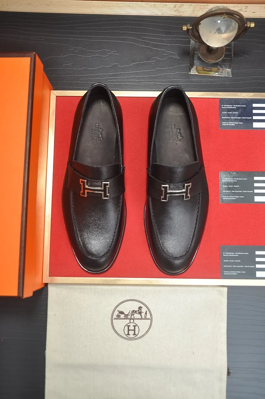 Men's shoes💰520💶[HERMES] (cowhide lining)🍀Italian top luxury🍀He does not pursue novel styles and gorgeous colors, but attracts the favor of successful men with his flawless, elegant and classic style. Formal leather shoes This very comfortable, simple and stable style allows you to easily match any style! The pattern is absolutely 1:1 refined from the original case, and we strive for excellence in materials, imported cowhide + cowhide lining💪💪💪extraordinary texture👍! .Code number: 38-45 (45 customized)